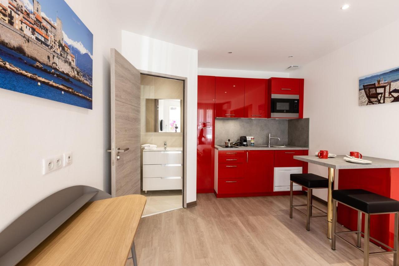 Appartements French Riviera Confidential Centre Ville Juan Les Pins Proche Des Plages Esterno foto