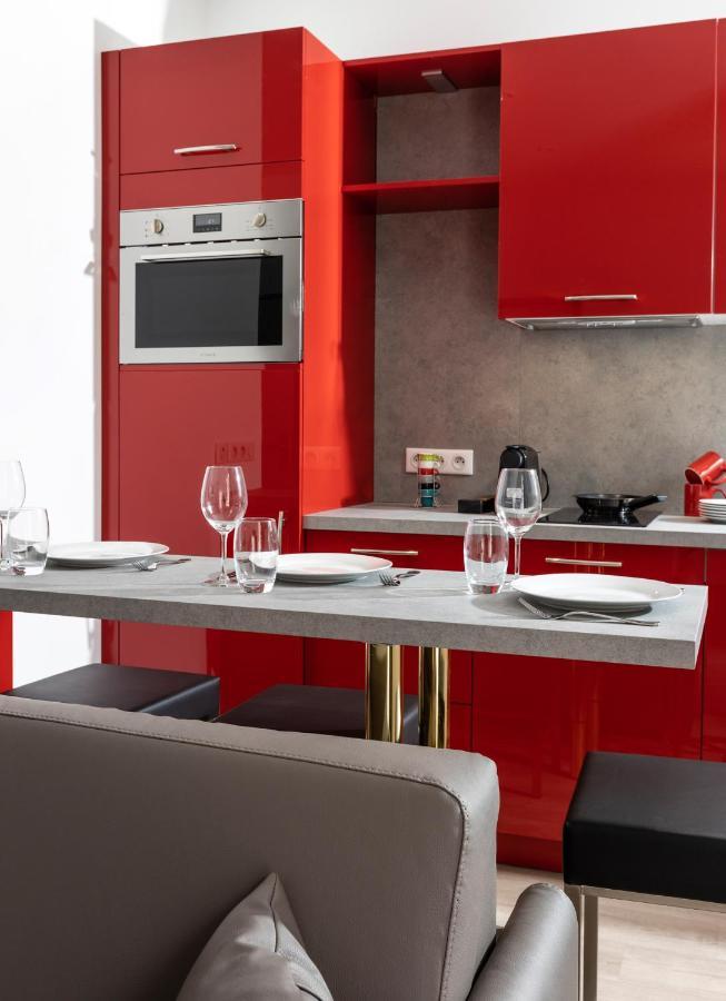 Appartements French Riviera Confidential Centre Ville Juan Les Pins Proche Des Plages Esterno foto