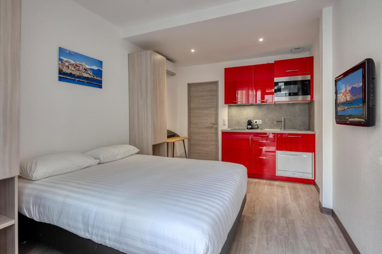 Appartements French Riviera Confidential Centre Ville Juan Les Pins Proche Des Plages Esterno foto